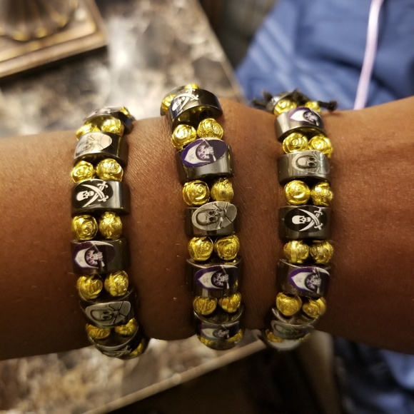 Elastic beaded bracelets - Picture 1 of 1